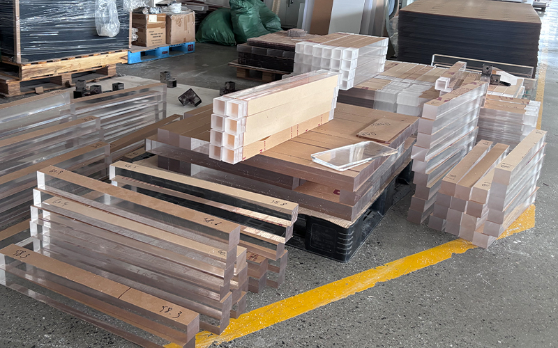 Bulk Stacks of High-clarity Acrylic Table Legs, Mass Production for Global Brands
