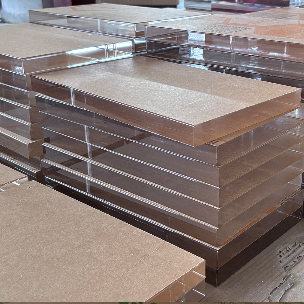 Bulk inventory of UV-stabilized acrylic sheets for custom CNC routing.