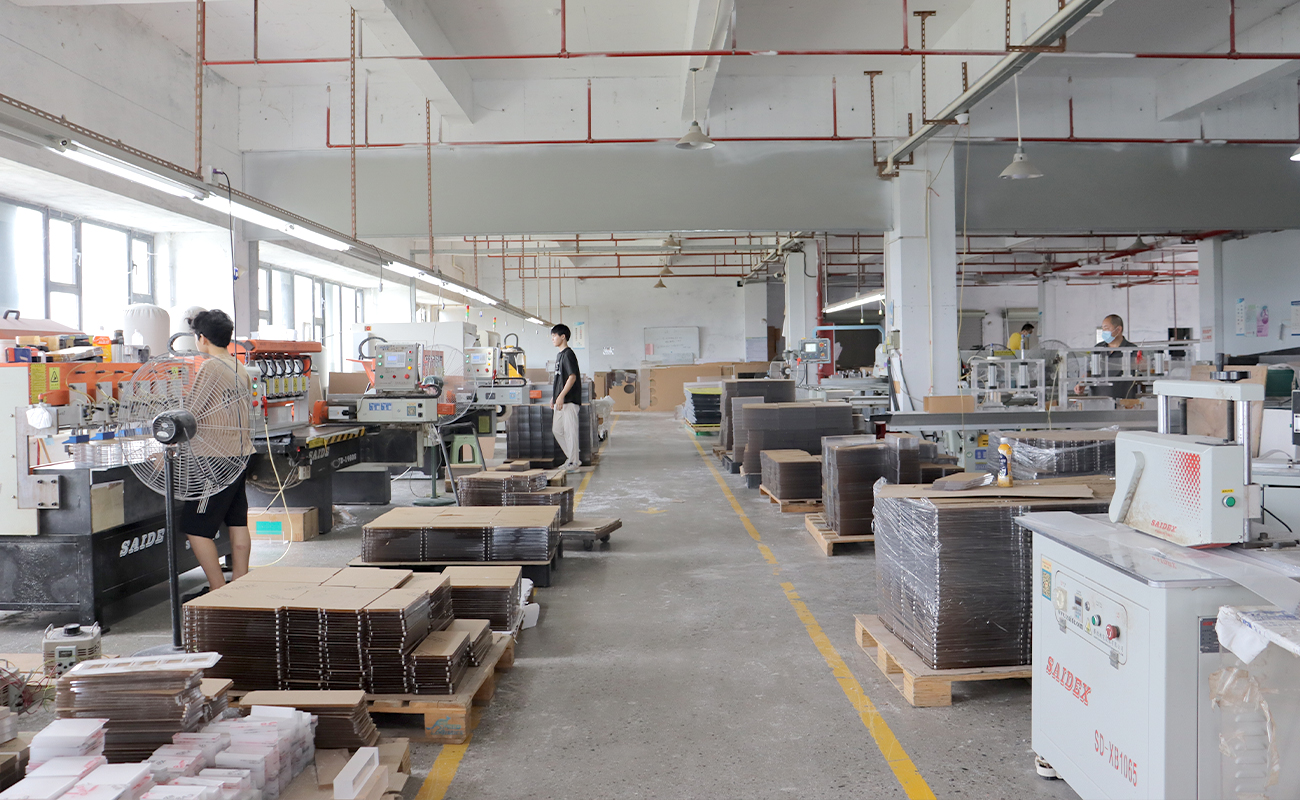 Industrial Scale Acrylic Fabrication Workshop, Full-service OEMODM Manufacturing Facility