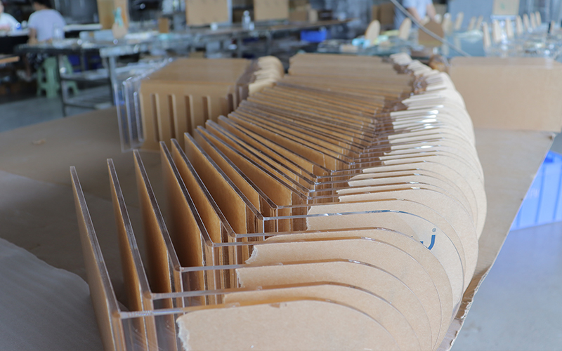 Large-scale batch production of heavy-gauge clear acrylic furniture, wholesale OEMODM factory workshop for international lucite orders…
