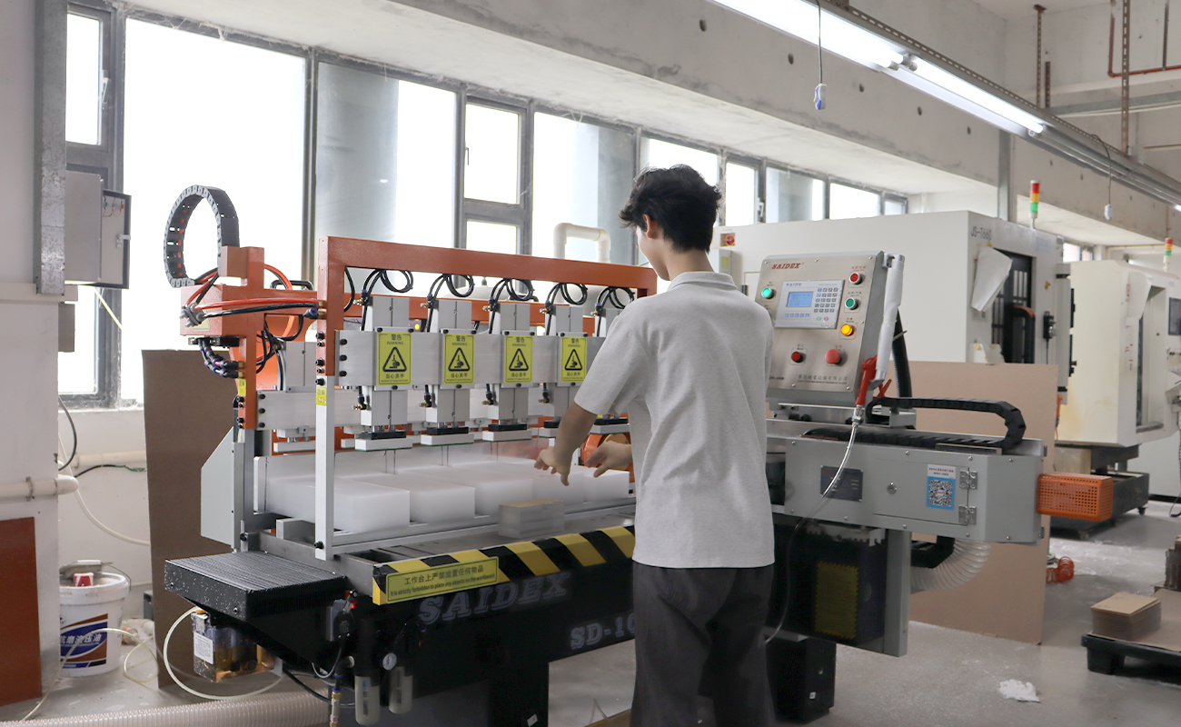 Multi-head Precision Acrylic Drilling and Slotting Machine, Mass Production of White Acrylic Components, Industrial Grade OEMODM Factory