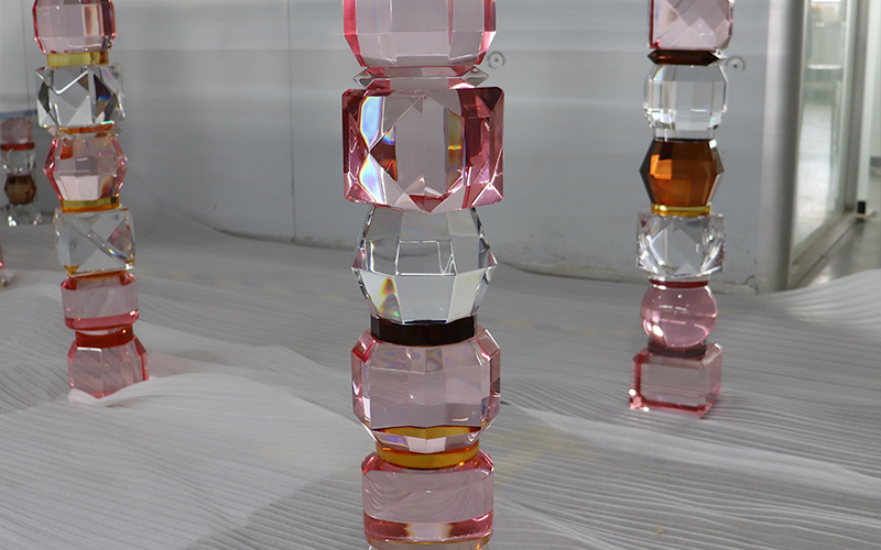 Precision-Faceted-Pink-Acrylic-Table-Leg-Detail-Diamond-Polished-Lucite