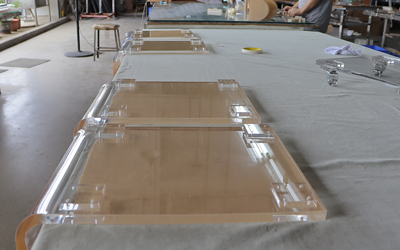Precision-cut-thick-acrylic-panel-with-crystal-clear-finish-after-edge-stress-relief.