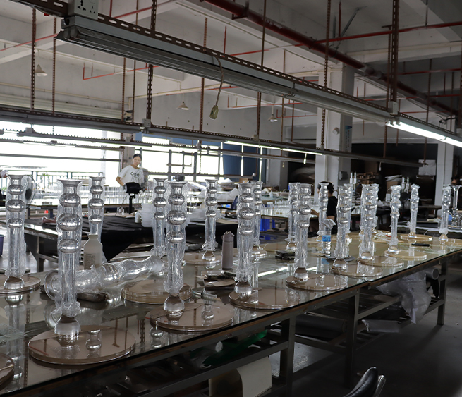 Batch Production of Clear Acrylic Decorative Table Legs and Furniture Components in an OEM Factory Workshop