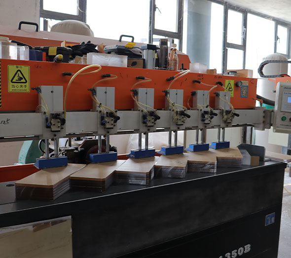 Industrial acrylic edge polishing machine in furniture factory