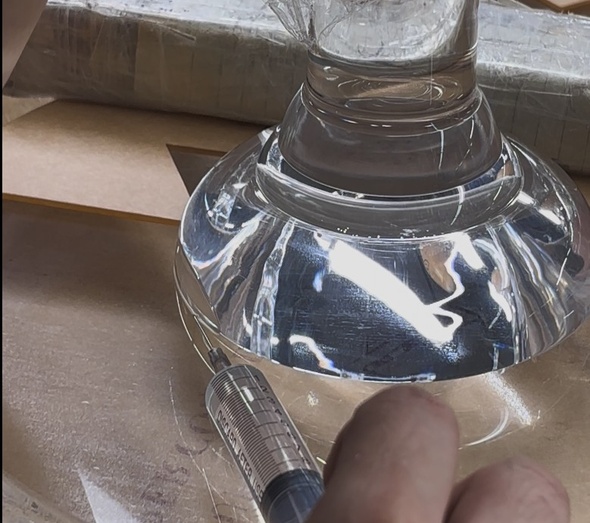 acrylic-pedestal-base-solvent-bonding-syringe-craft
