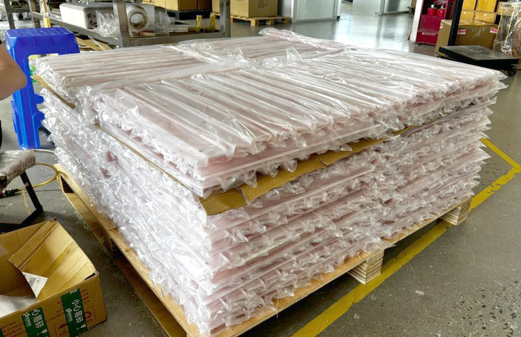 bulk-packaged-pink-marble-acrylic-mahjong-racks-pallet