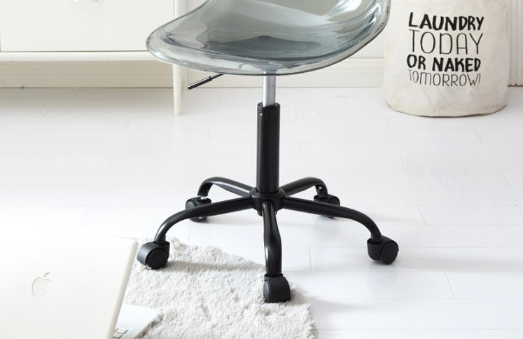 clear-acrylic-office-chair-with-black-base