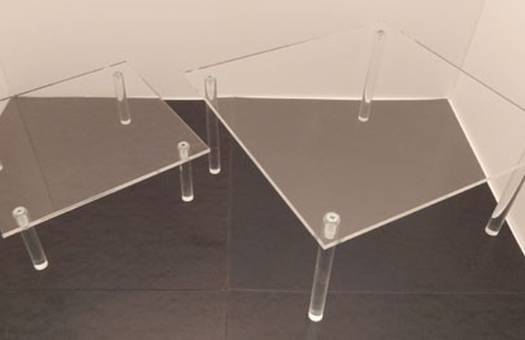 clear-acrylic-square-nesting-tables-set