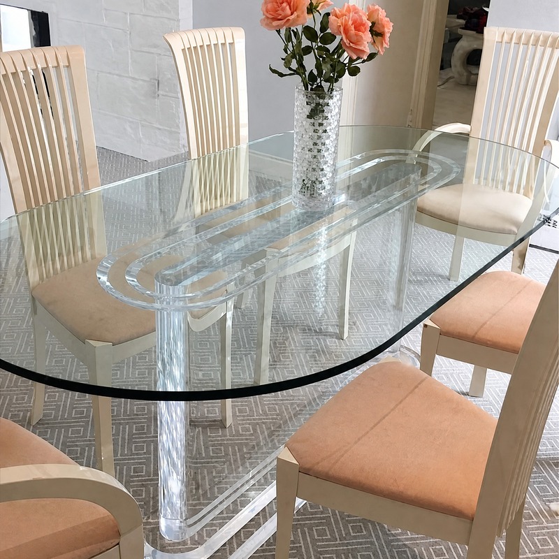 oval-glass-dining-table-acrylic-racetrack-base-set